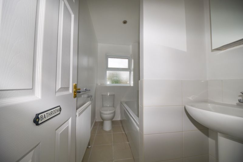 Property photo 3 of 8 Photo 7