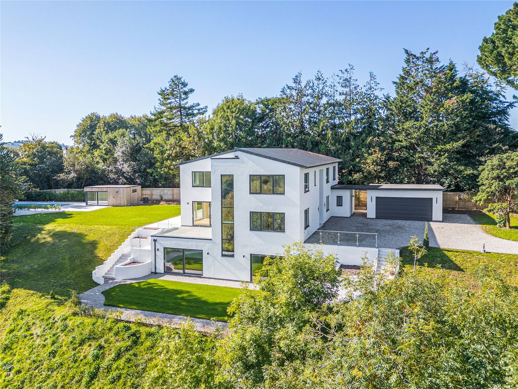 Property photo 1 of 21 Exterior