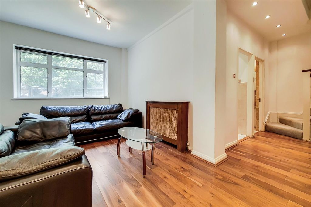 Property photo 1 of 8 2. Reception 1.Jpg