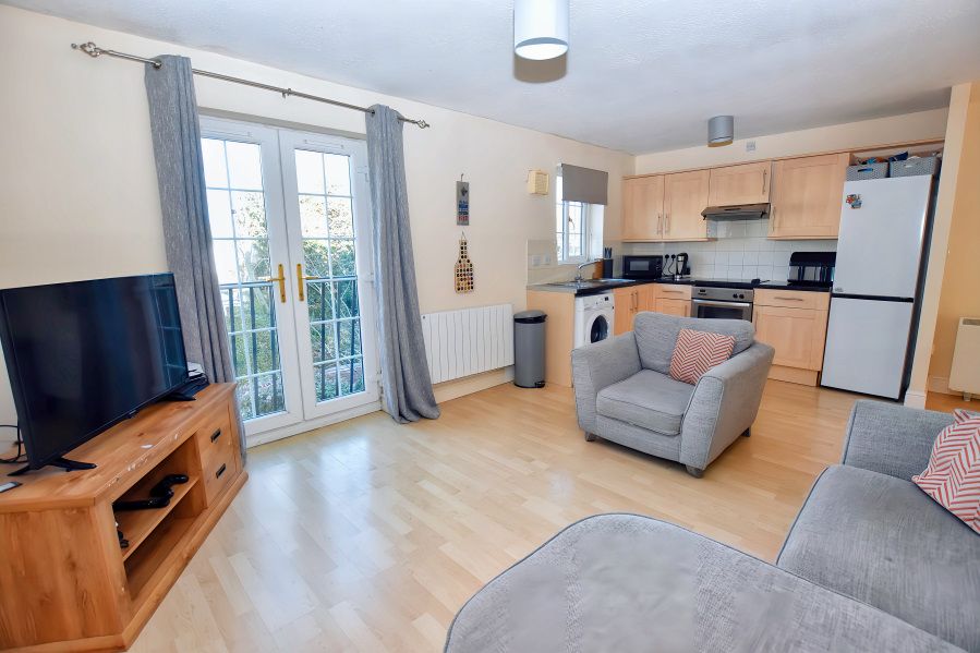 Property photo 3 of 12 Open Plan 2