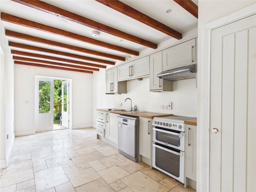 Property photo 3 of 18 Picture No. 13