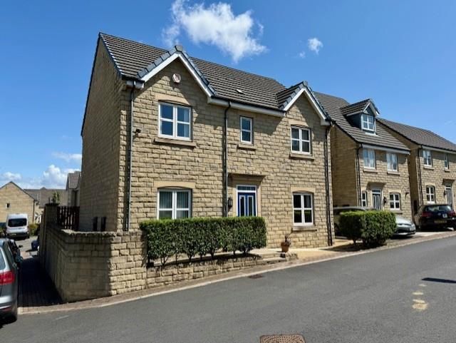 Property photo 1 of 32