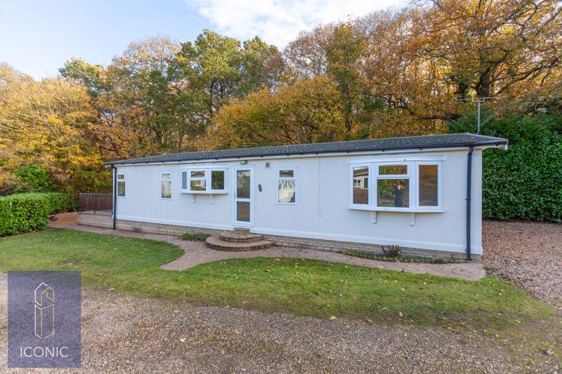 Property photo 1 of 13 Photo 11