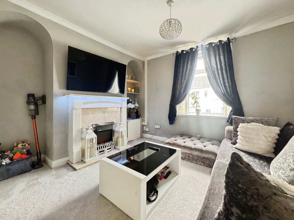 Property photo 3 of 12 5476565