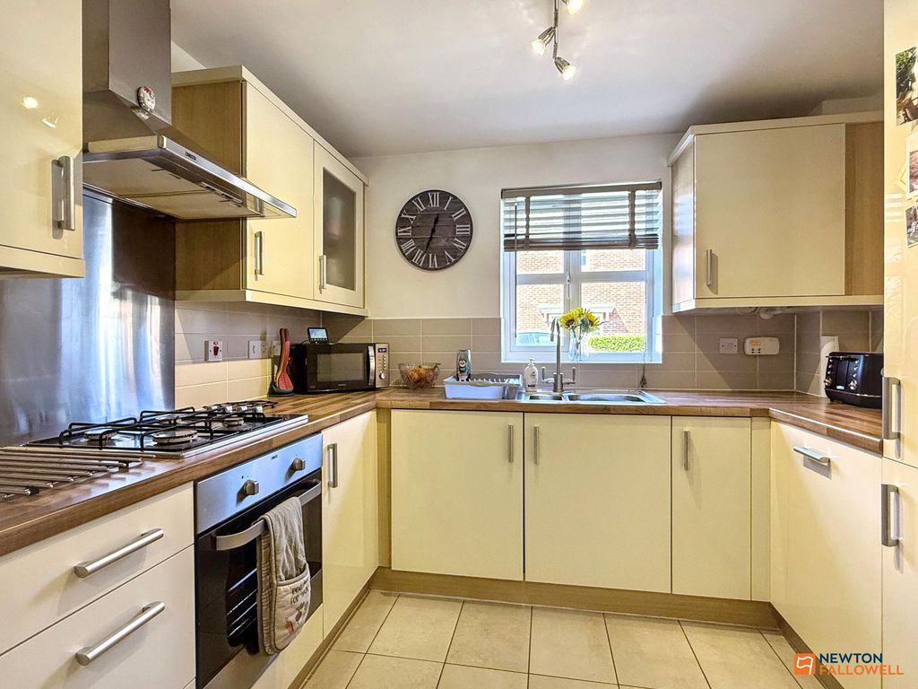 Property photo 3 of 26