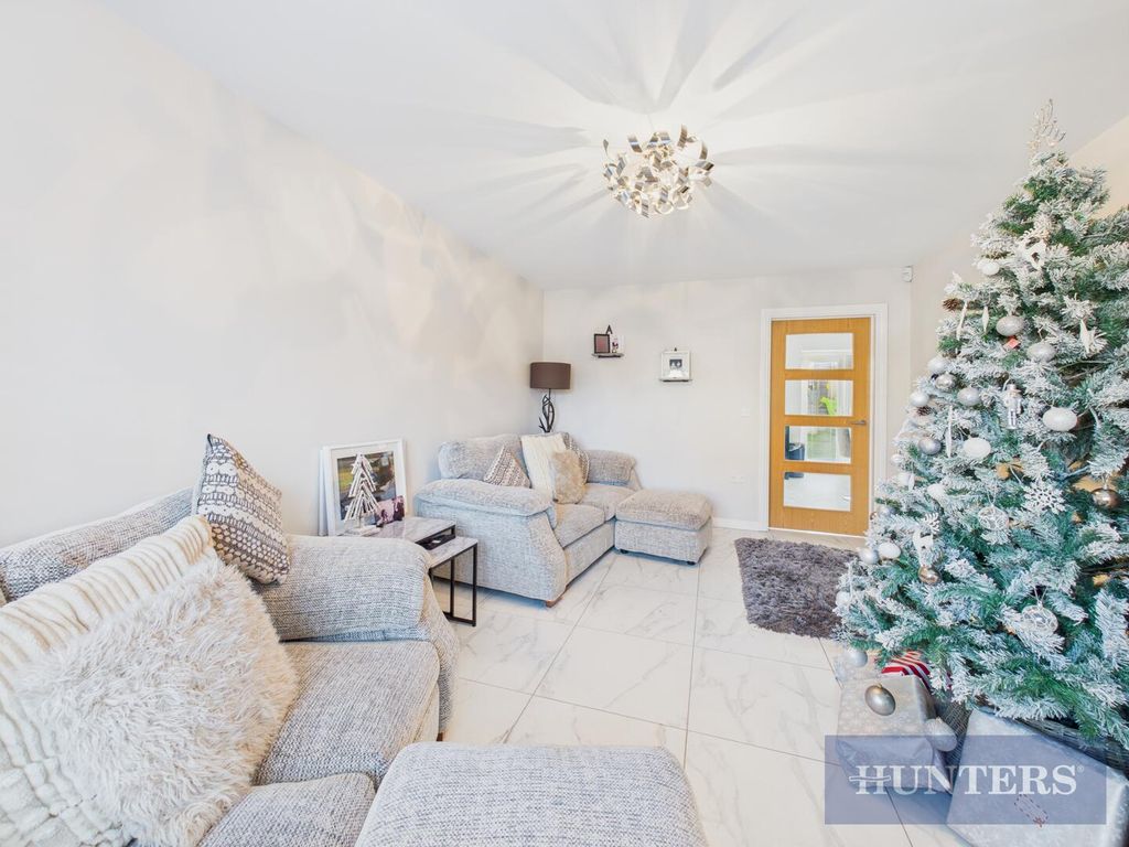 Property photo 3 of 19 Living Room