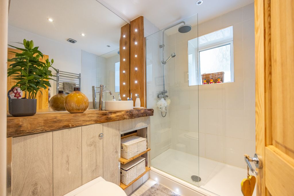 Additional image 11 of 1 bed flat for saleConstitution Steps, St. Peter Port, Guernsey GY1