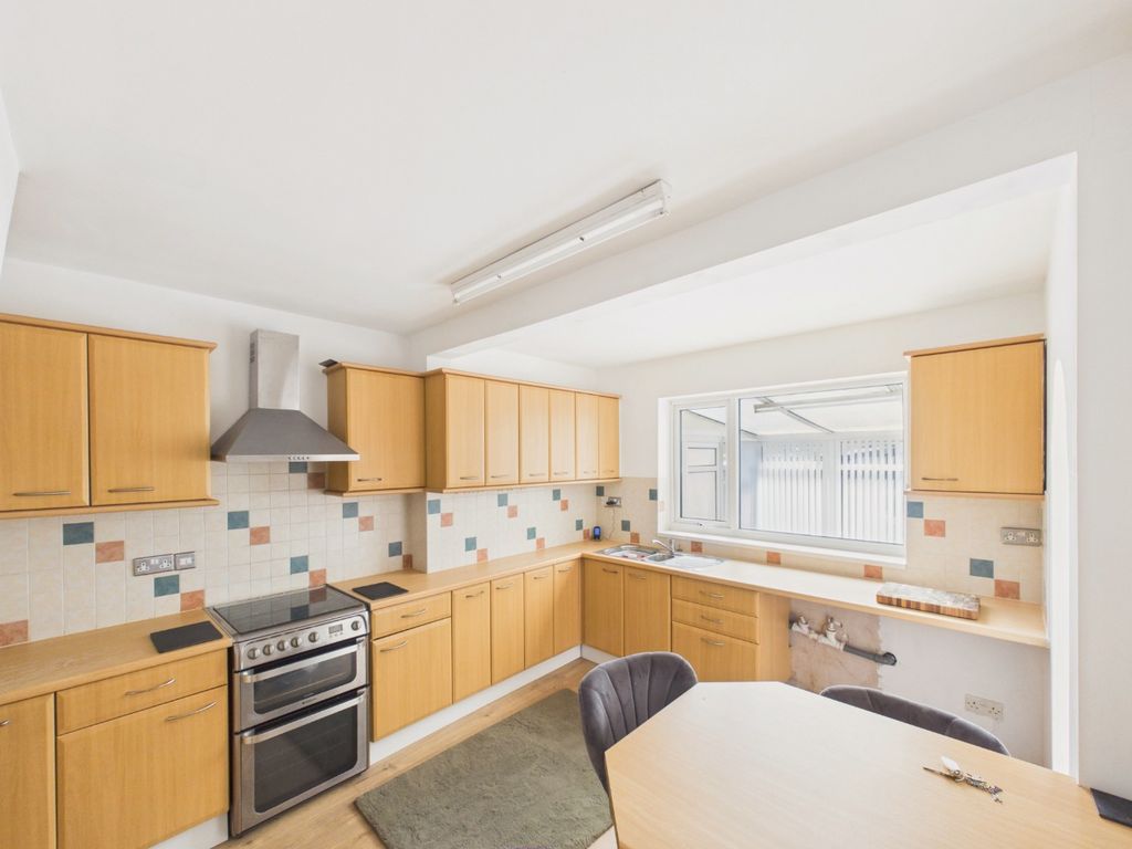 Property photo 3 of 22 5296987