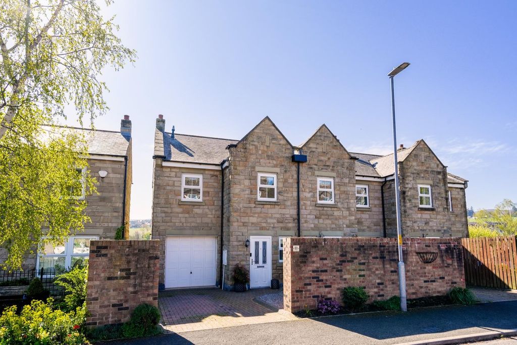 Property photo 1 of 15 External