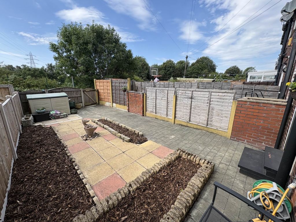 Property photo 3 of 20