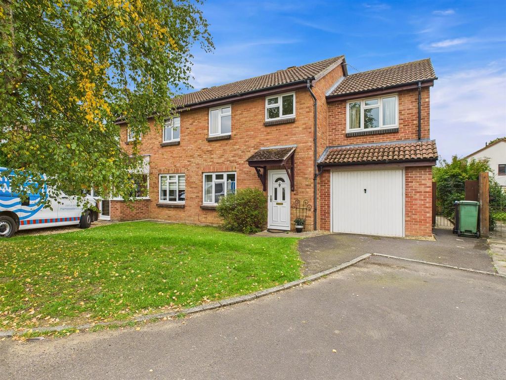 Property photo 1 of 19 Front Aspect