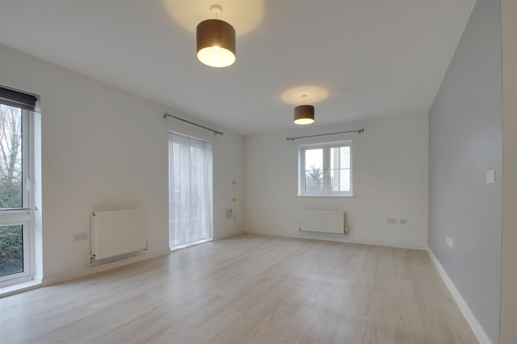 Property photo 2 of 10 Open Plan Lounge Kitchen