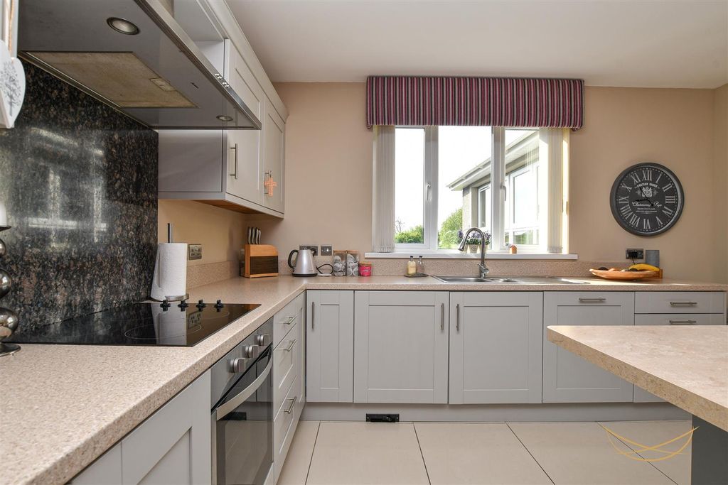 Additional image 13 of 4 bed detached house for saleKingsmoss Road, Newtownabbey BT36