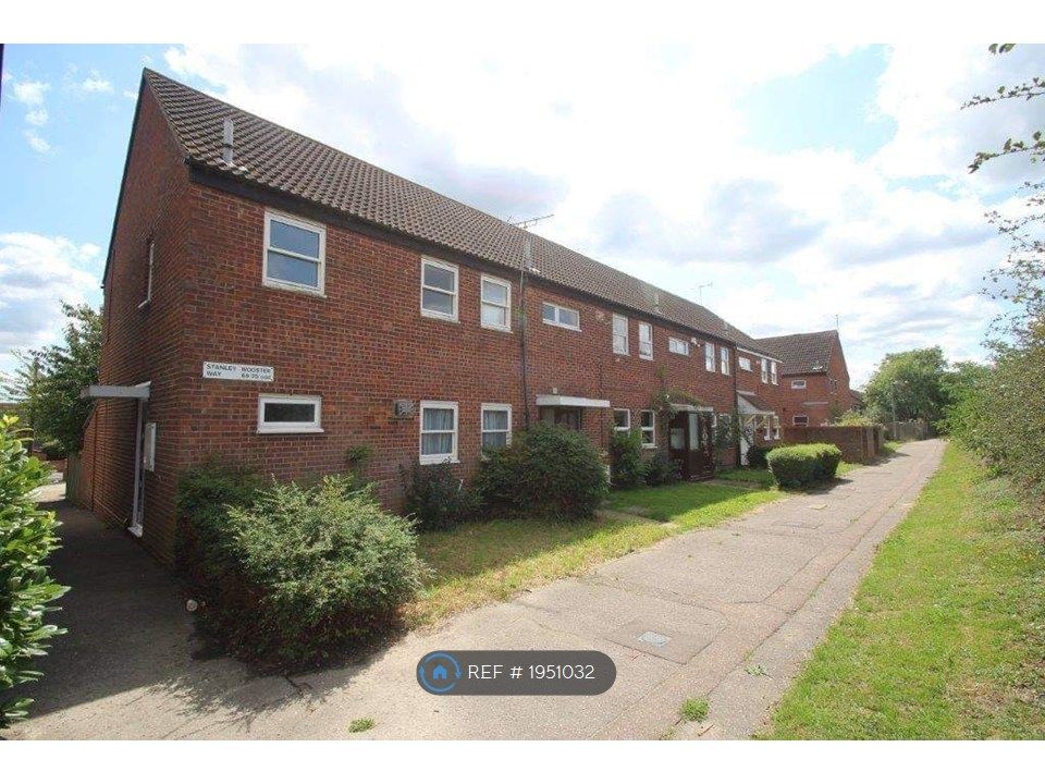 Property photo 3 of 35