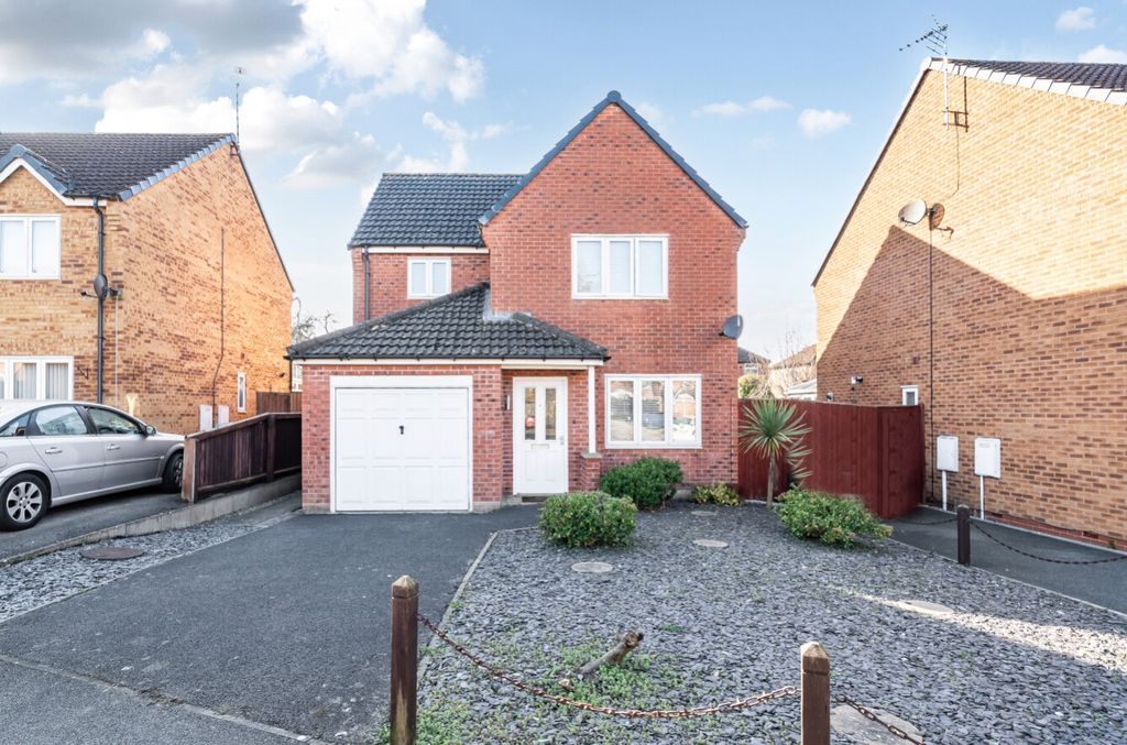 Property photo 1 of 25 1420967-1-69A5A385E666F