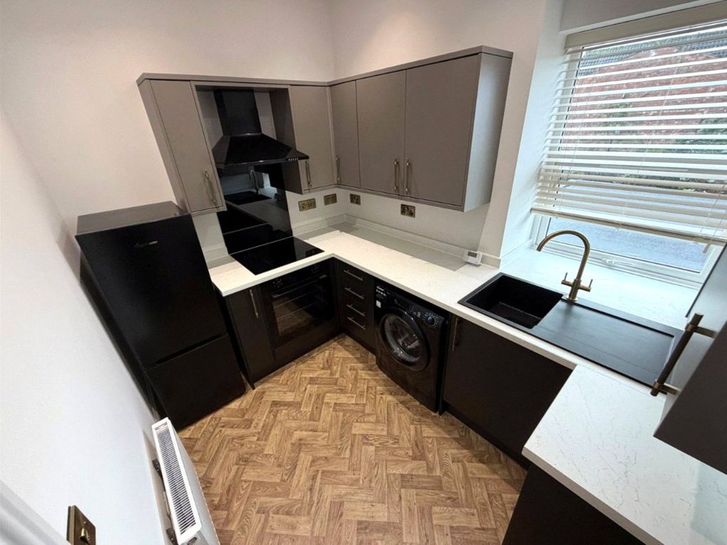 Property photo 2 of 5 Picture No. 10