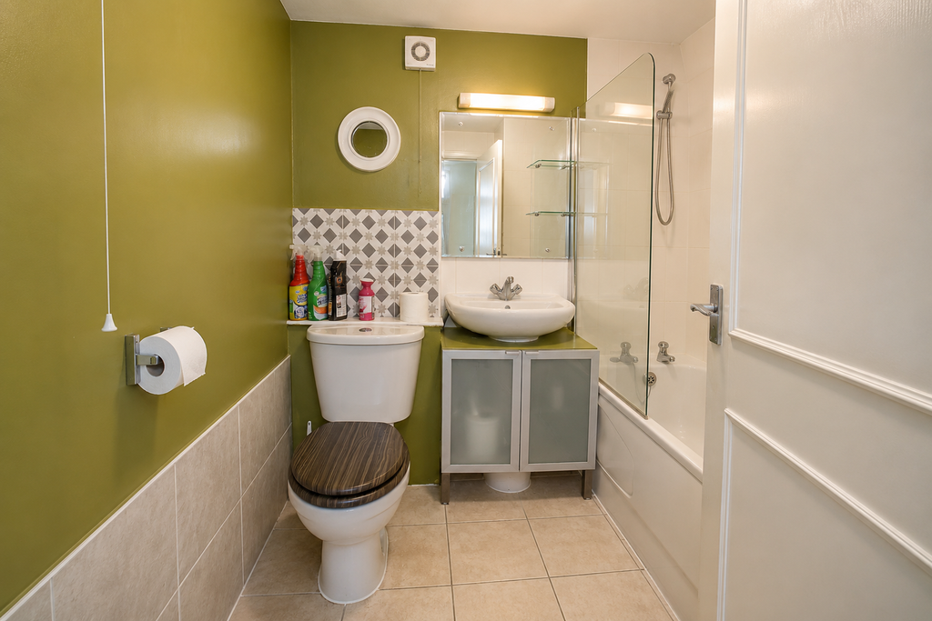 Property photo 2 of 5 Bathroom