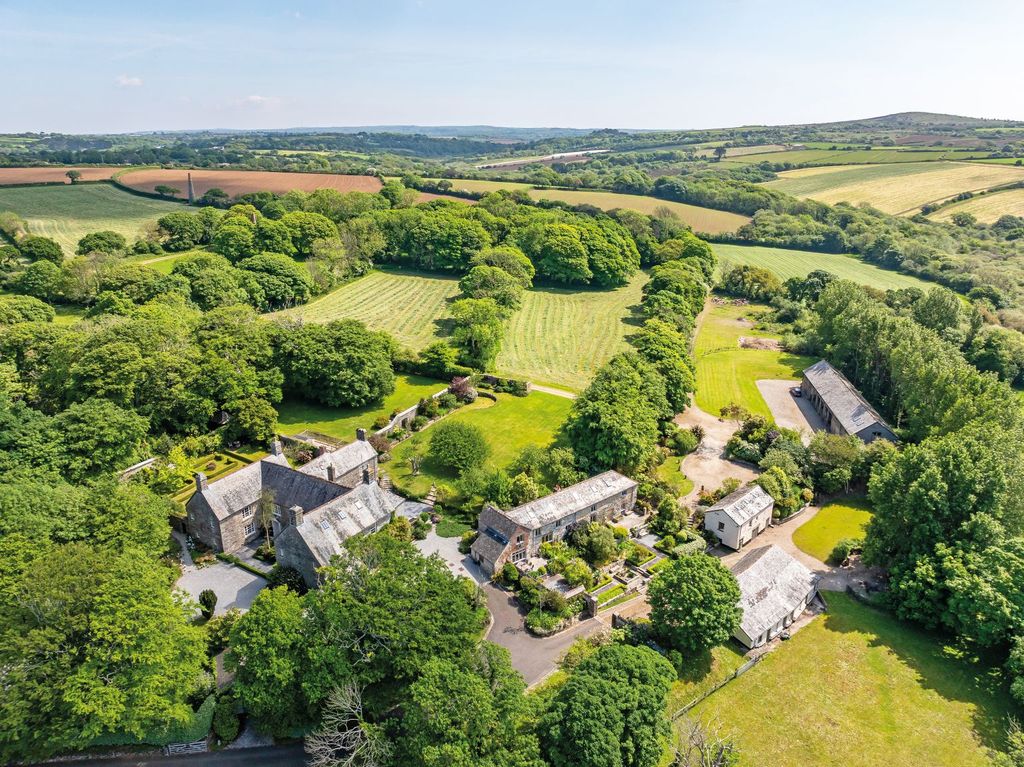 Property photo 3 of 36 Photo 3