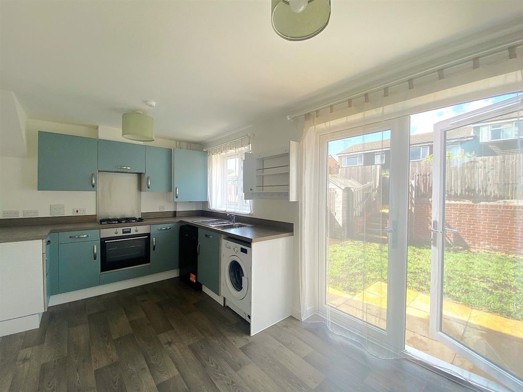 Property photo 3 of 16 29 Preston Hall Close - Kitchen1A.Jpg