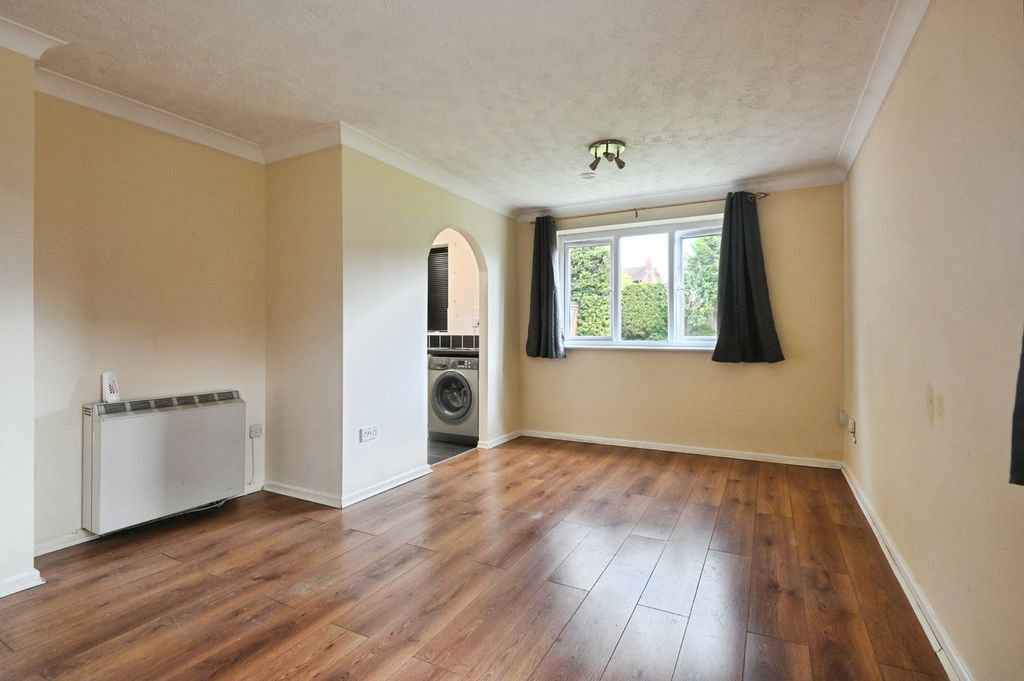 Property photo 2 of 13