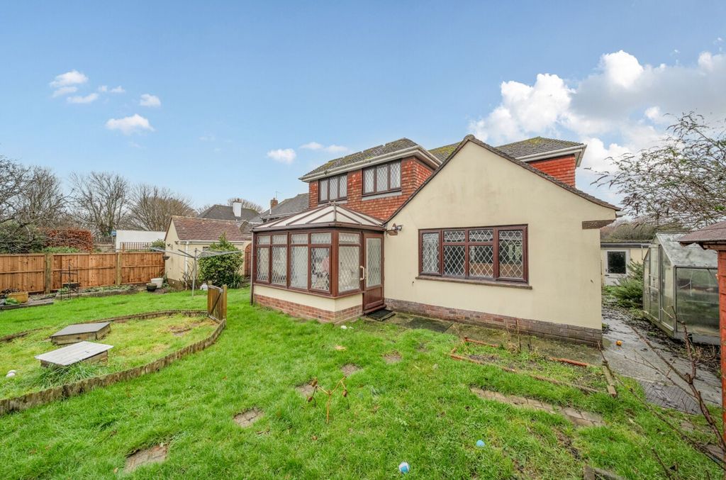 Property photo 2 of 19