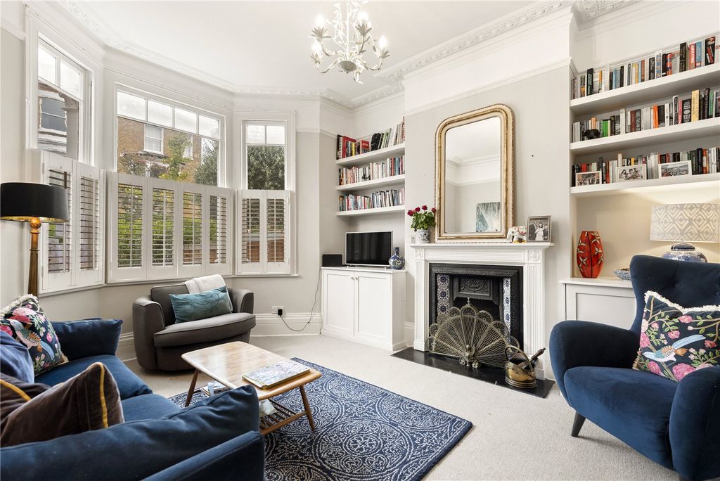 Property photo 3 of 8 Reception Room