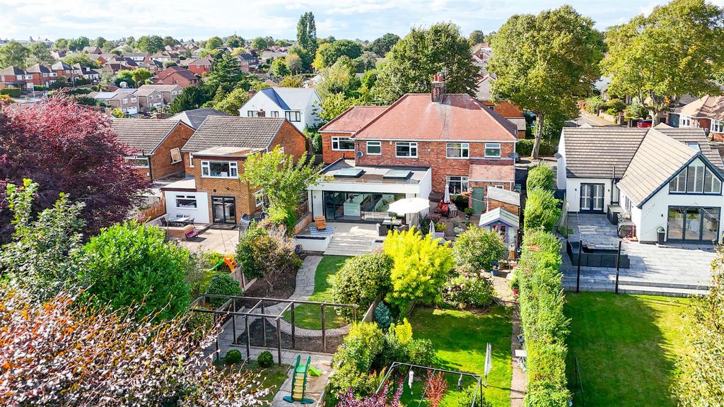 Property photo 1 of 38 10325.Jpg