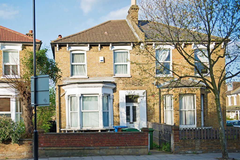 Property photo 1 of 11 Photo