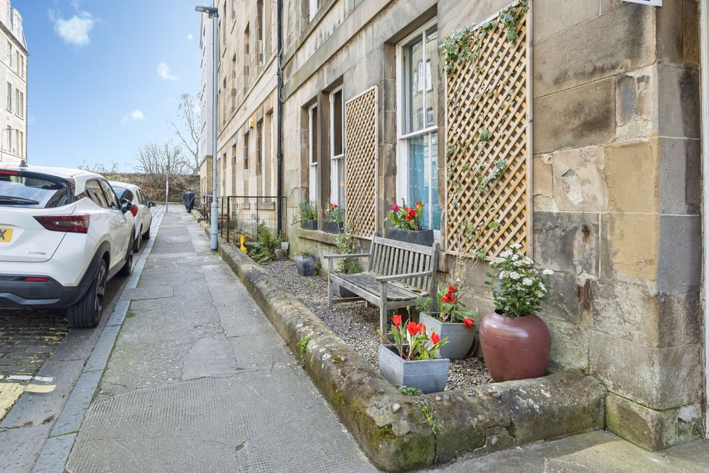 Property photo 2 of 21 _61_0218