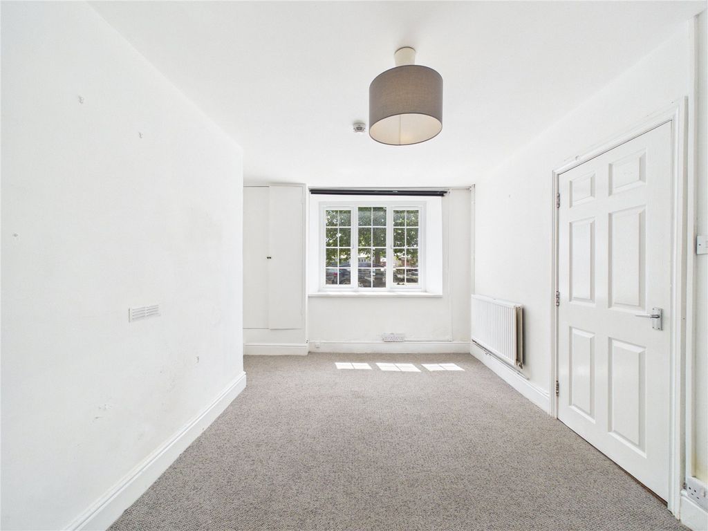 Property photo 2 of 26 Picture No. 02