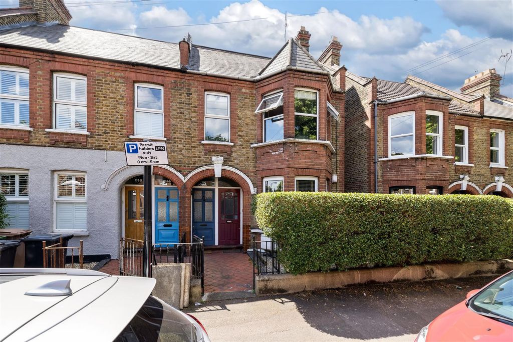 Property photo 1 of 21