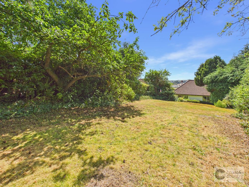 Property photo 3 of 22