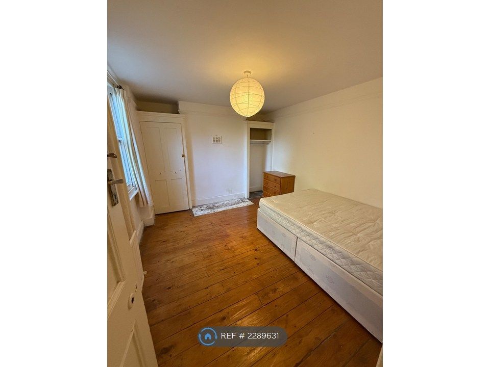 Property photo 3 of 30