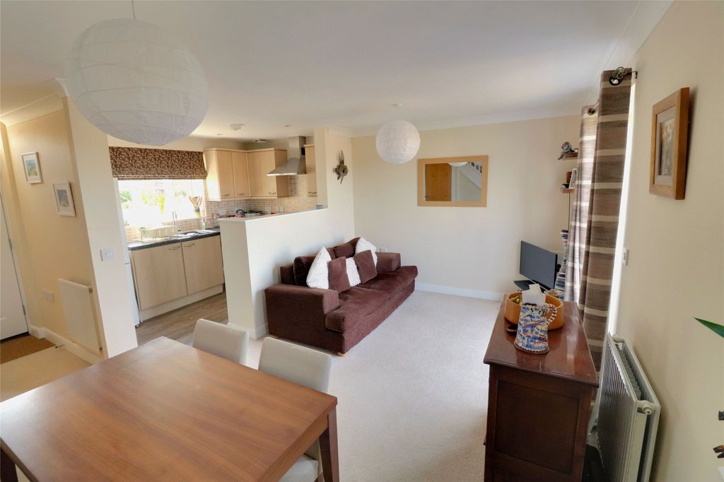 Property photo 2 of 14 Picture No. 24