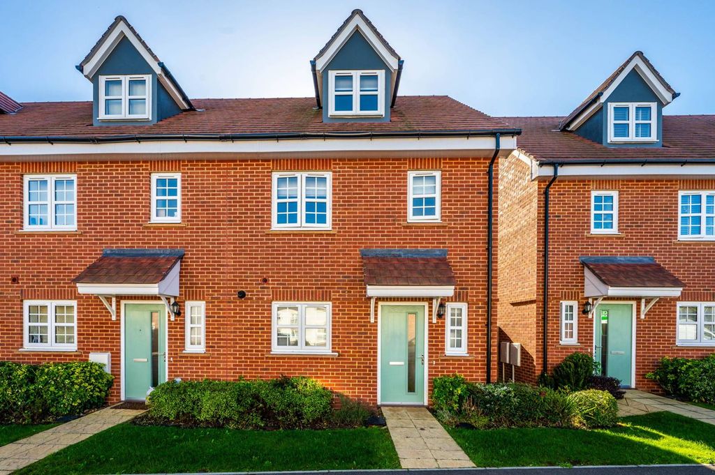 Property photo 1 of 21