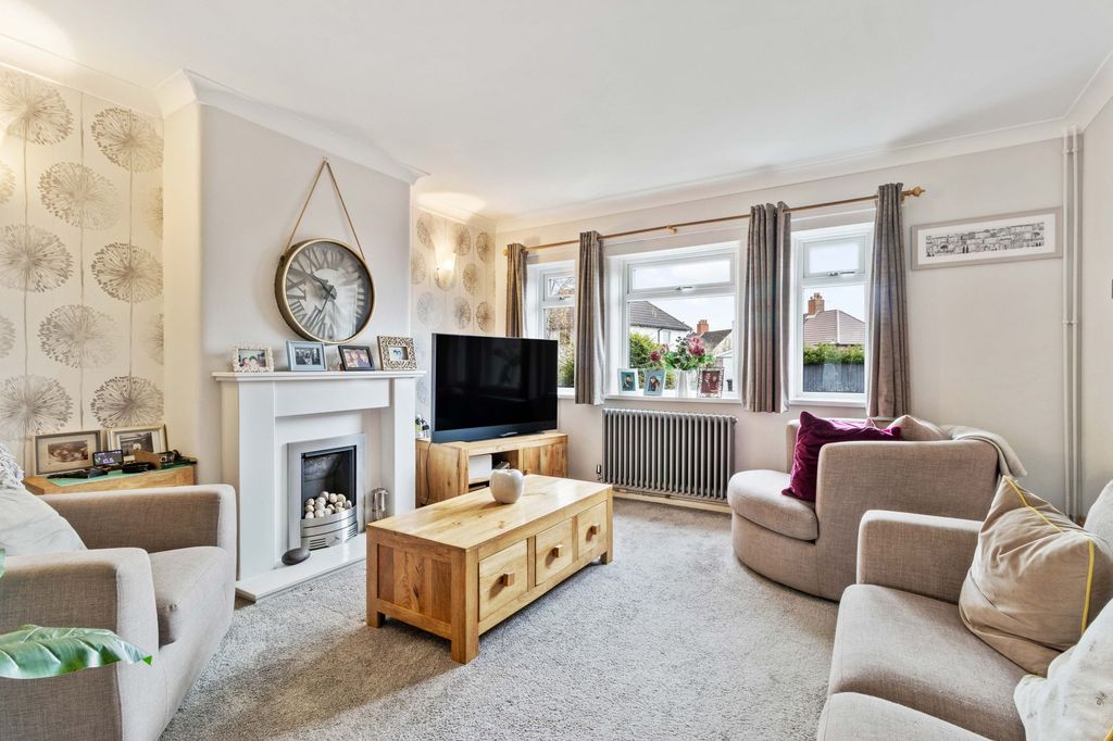 Property photo 3 of 21