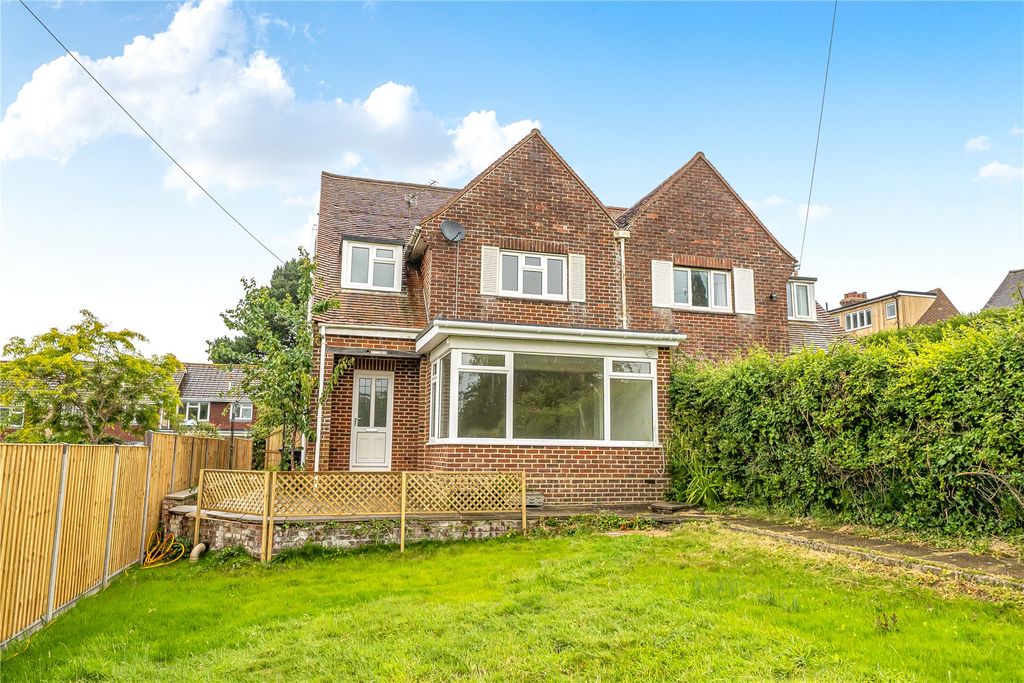 Property photo 1 of 21 Picture No. 01