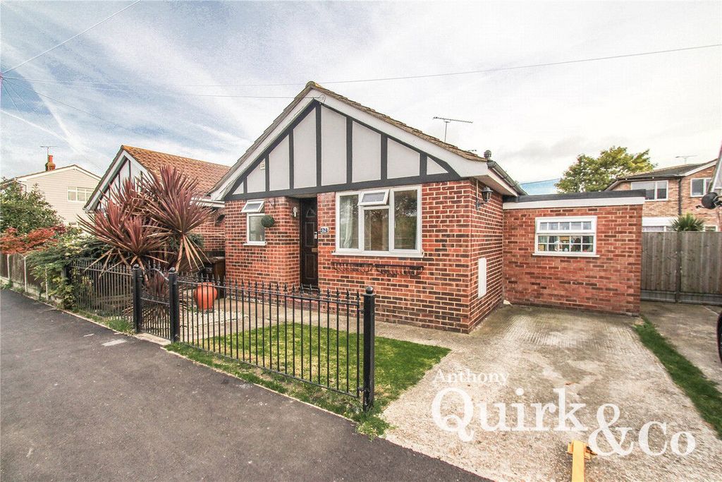 Property photo 1 of 9