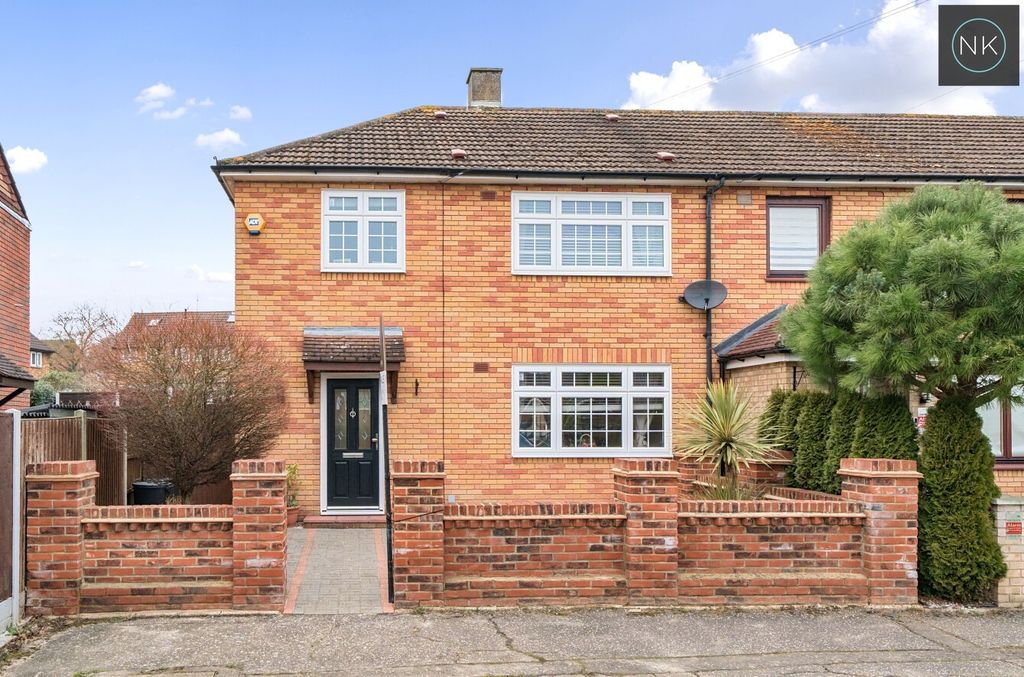 Property photo 1 of 28 3875582