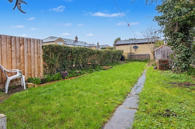 Property photo 3 of 10 Garden