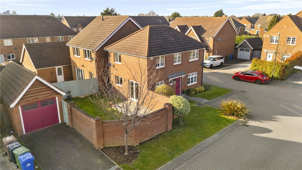 Property photo 2 of 27 Picture No. 21