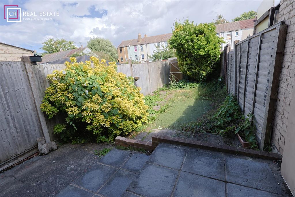Property photo 2 of 8 Rear Garden