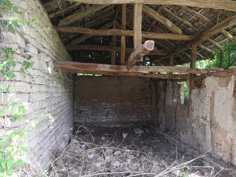 Property photo 3 of 4