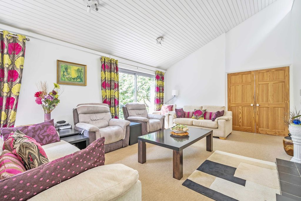 Property photo 2 of 25 Photo 2