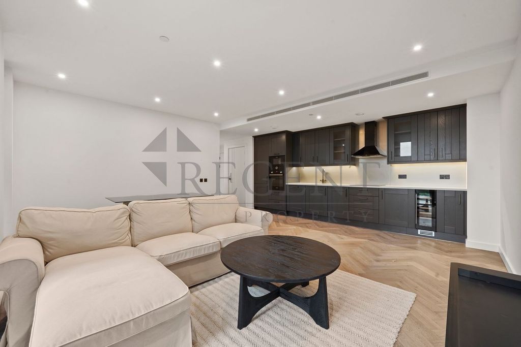 Property photo 1 of 14 Reception