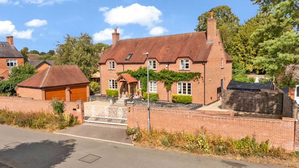 Property photo 1 of 61
