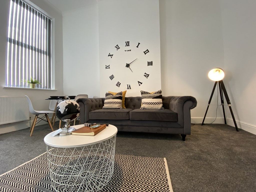 Property photo 3 of 14 1_5