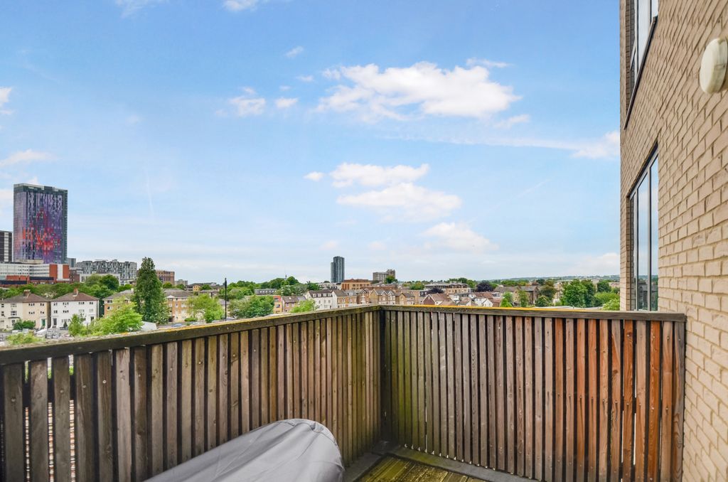Property photo 3 of 18 Balcony_Pic_2.Jpg