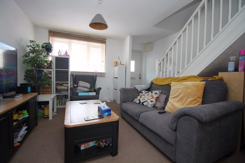 Property photo 3 of 11 Living Room