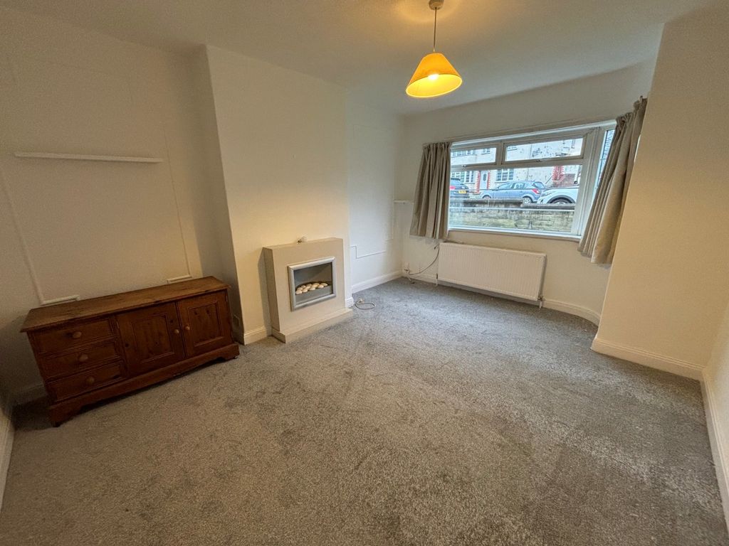 Property photo 2 of 9 Picture No. 17